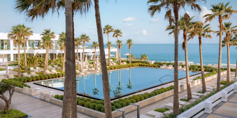 Harsanyi-DSC07121bluecor